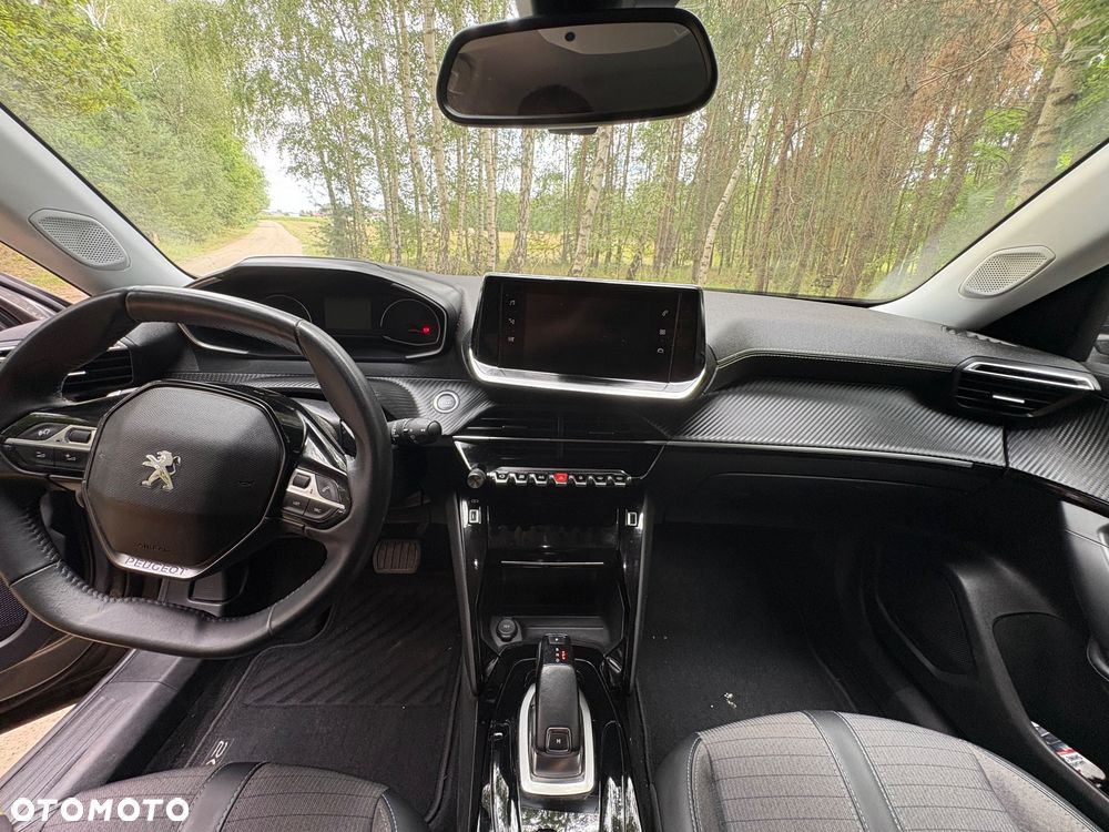Peugeot 2008 1.5 BlueHDi Allure S&S EAT8 - 11