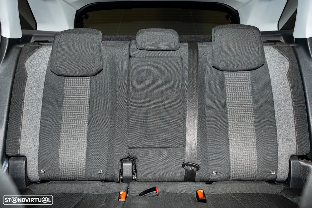 Peugeot 3008 PureTech 130 Stop & Start GPF Active Business-Pack - 11