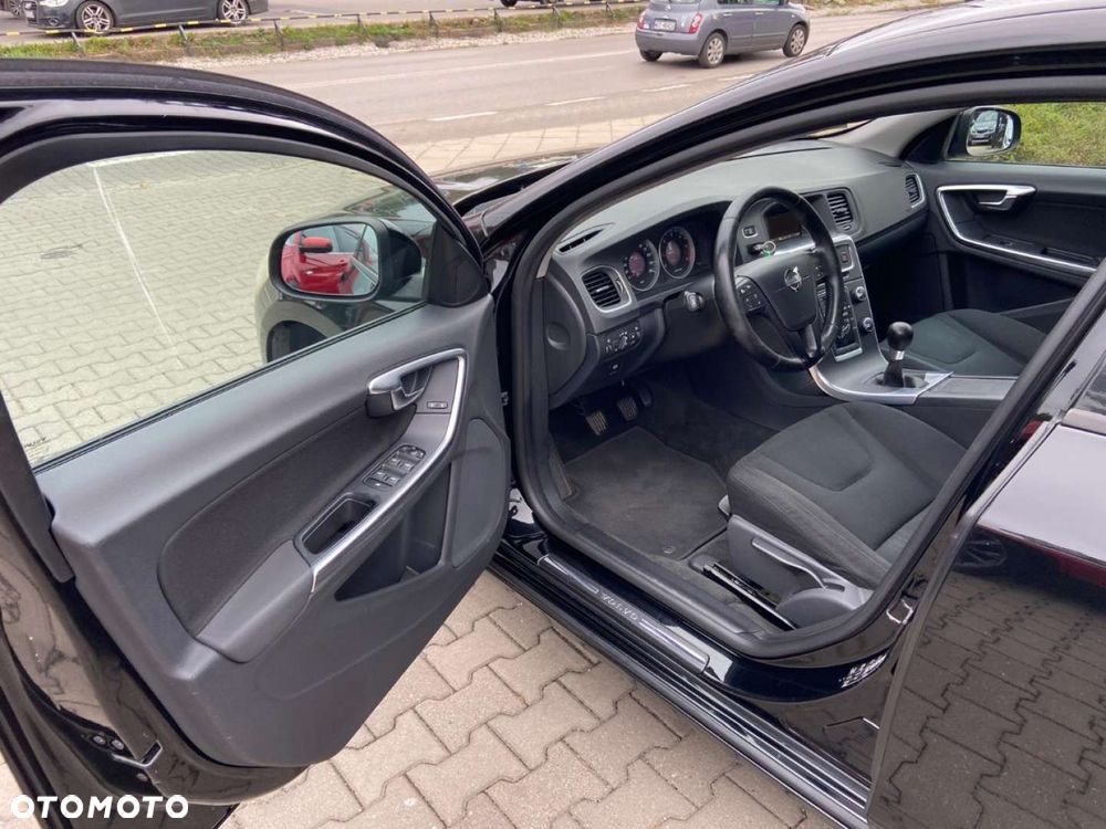 Volvo V60 - 30