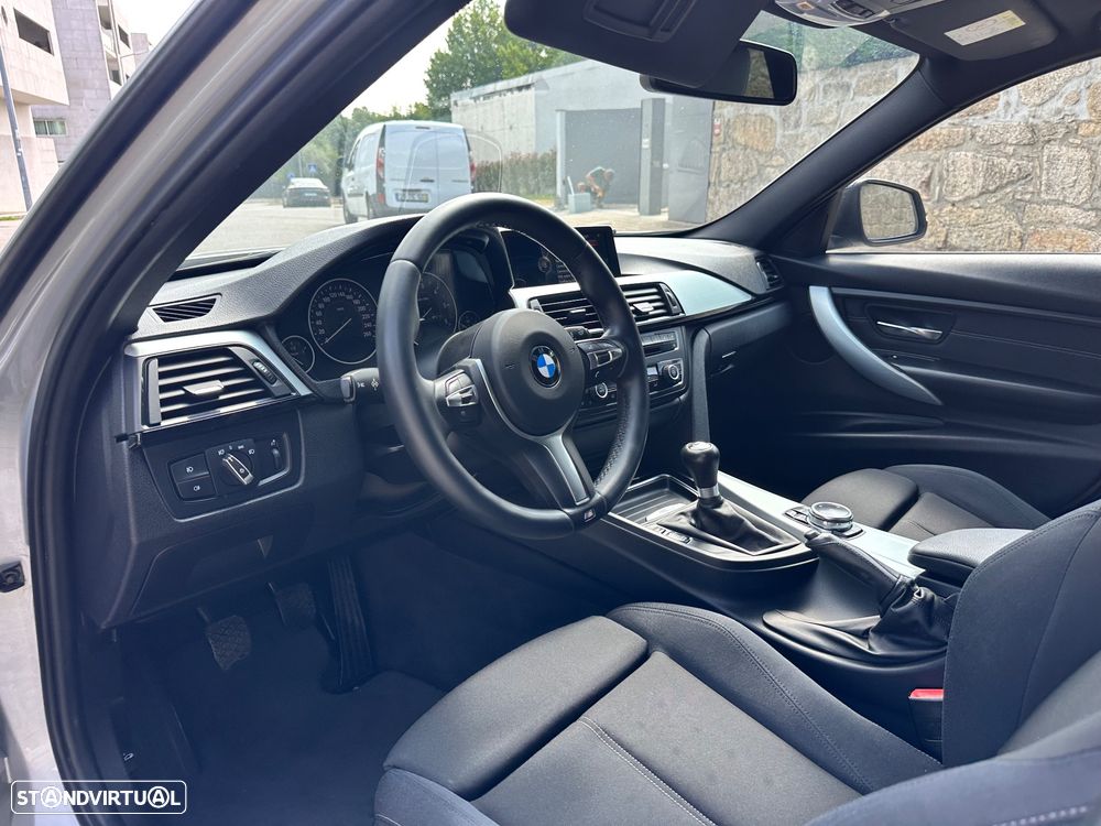 BMW 318 d Line Sport - 22