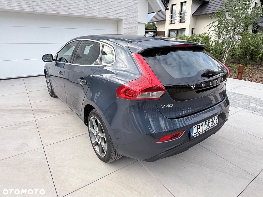 Volvo V40 D2 Drive-E Ocean Race - 3