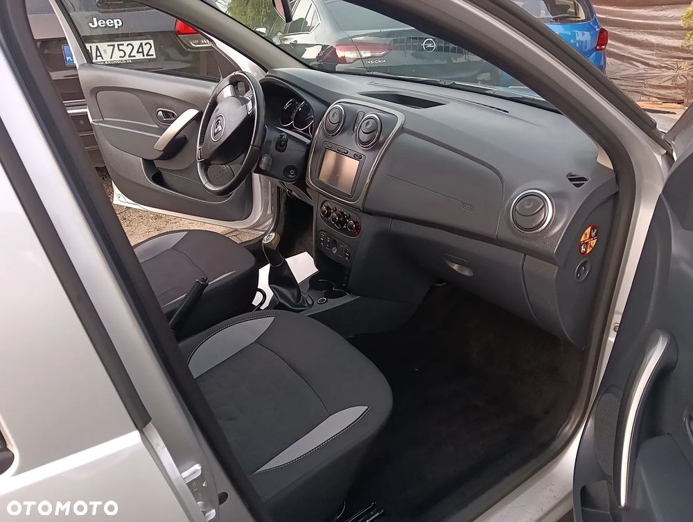 Dacia Sandero Stepway TCe 90 Prestige - 14