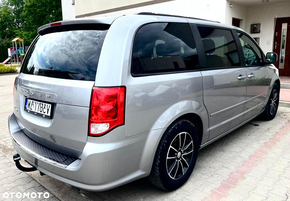 Dodge Grand Caravan 3.6 R/T - 4