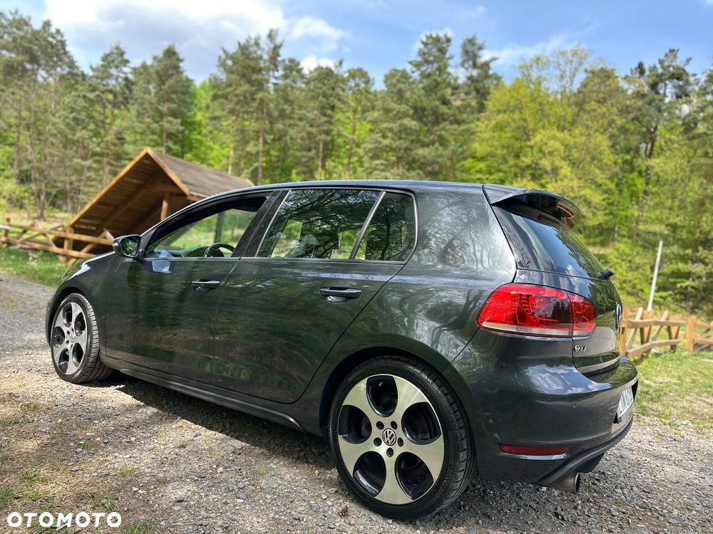 Volkswagen Golf 2.0 GTI - 10