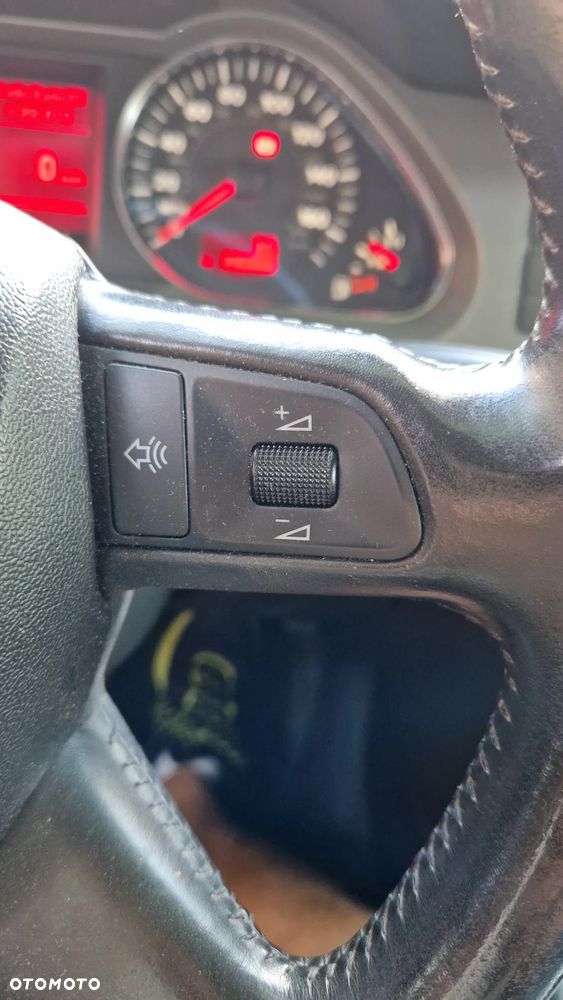 Audi A6 Avant 2.0 TDI - 21