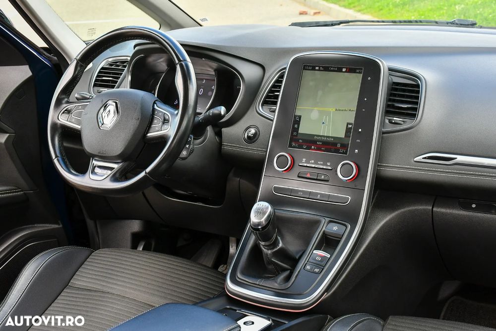 Renault Scenic BLUE dCi 120 LIMITED - 29