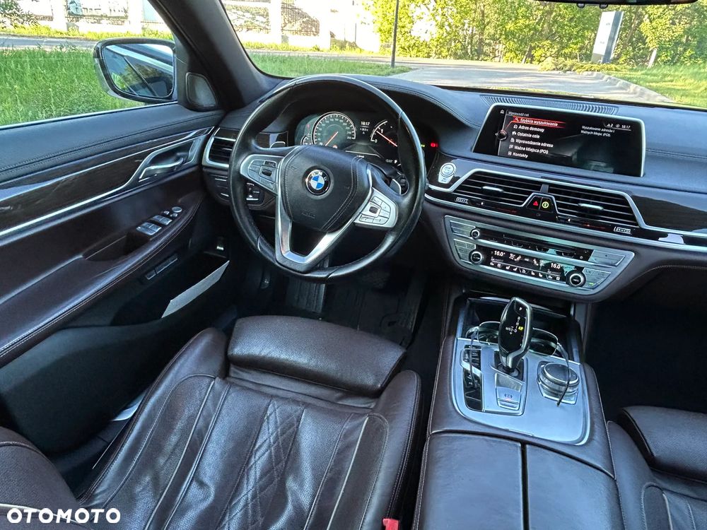 BMW Seria 7 740d xDrive - 9