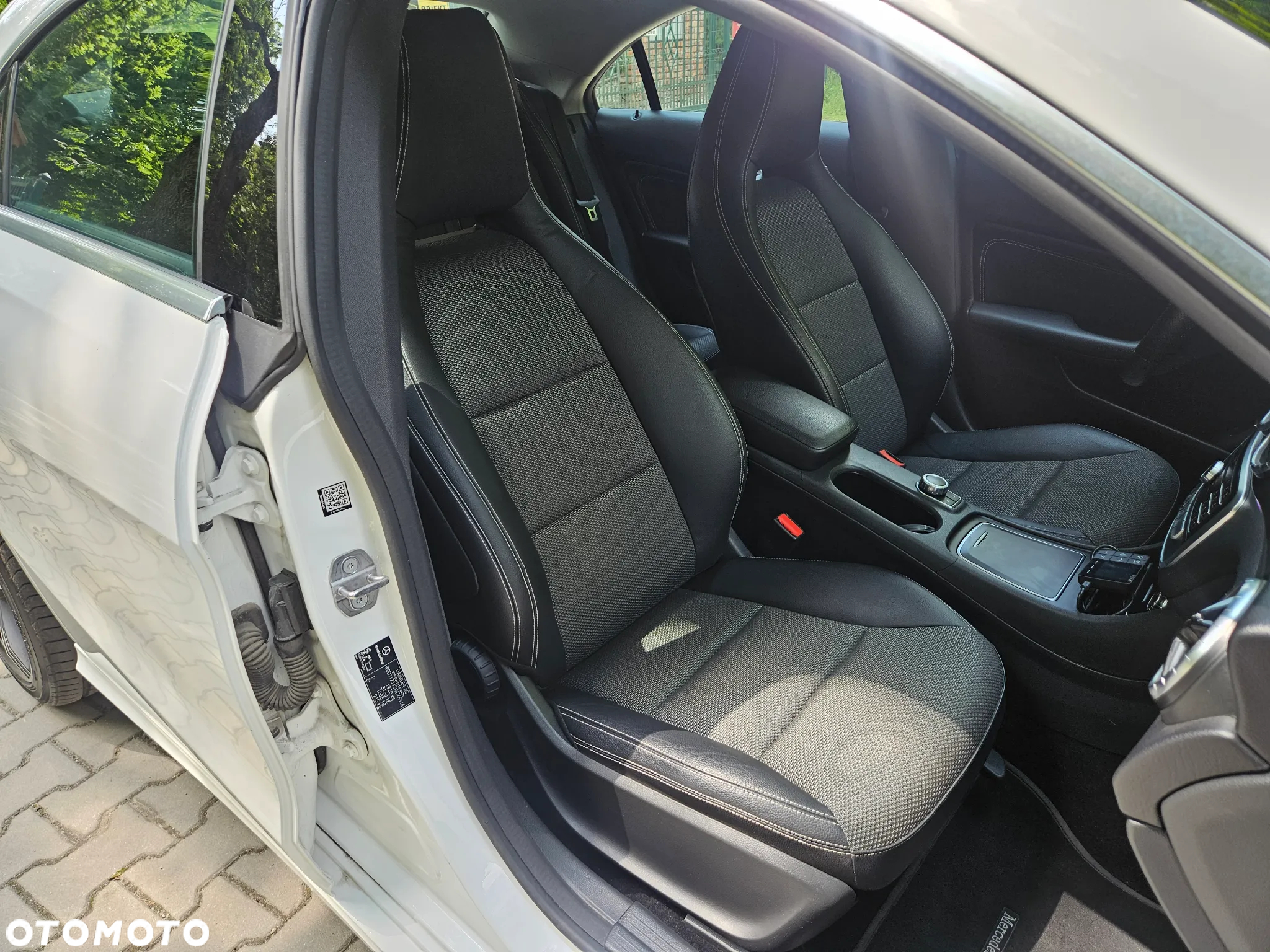 Mercedes-Benz CLA 180 7G-DCT Urban - 8