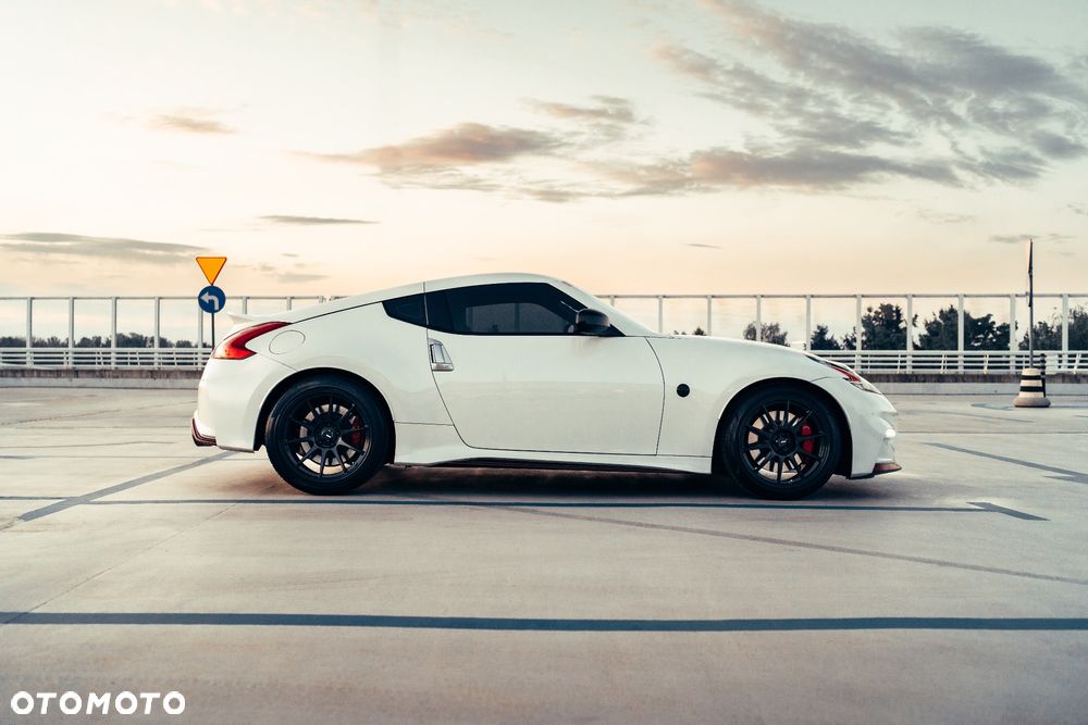 Nissan 370 Z 3.7 V6 Nismo - 3