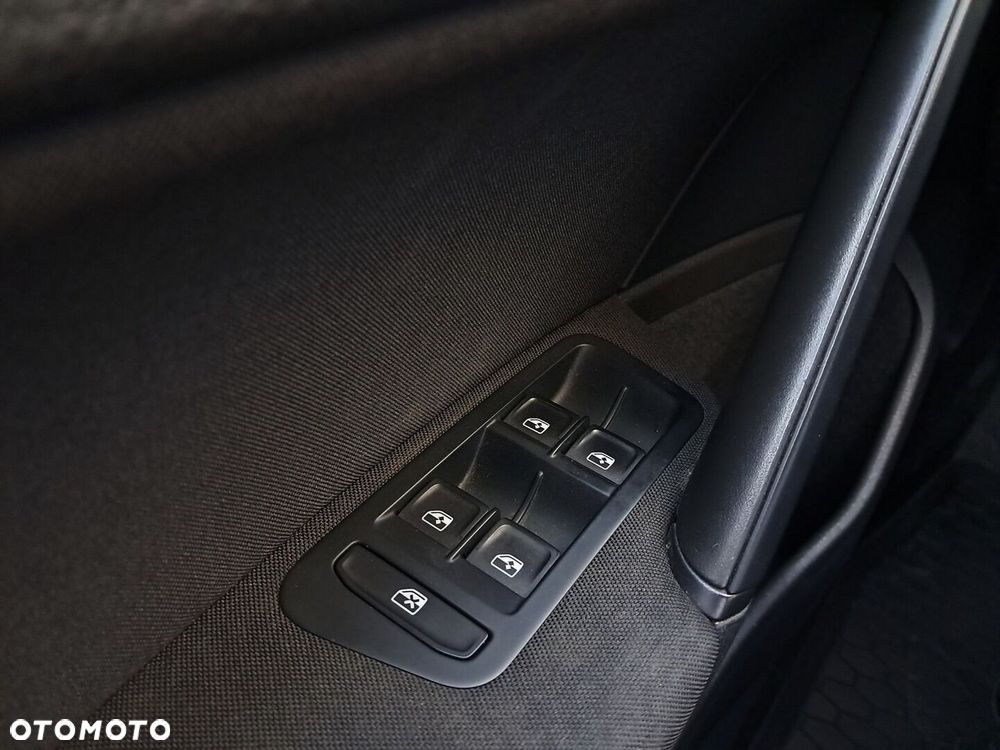 Volkswagen Golf - 16