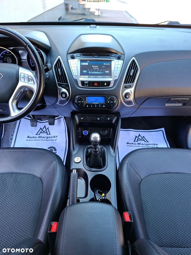 Hyundai ix35 1.6 2WD Fifa World Cup Edition - 15