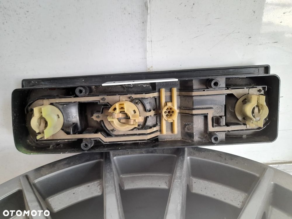 Lampa prawy tył Opel Ascona B SWF 9283236 - 3