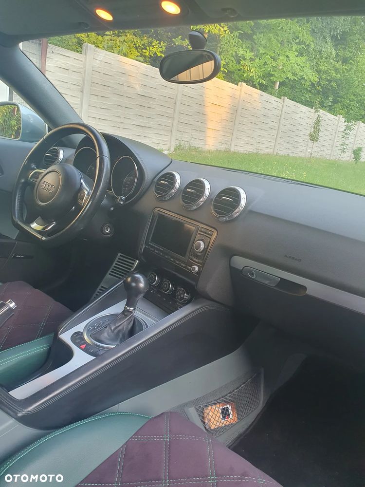 Audi TT Coupé 3.2 quattro DSG - 12