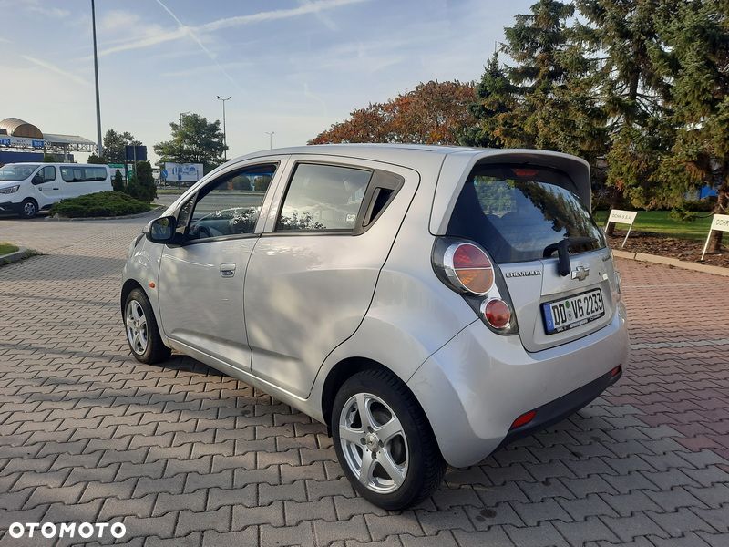 Chevrolet Spark - 4