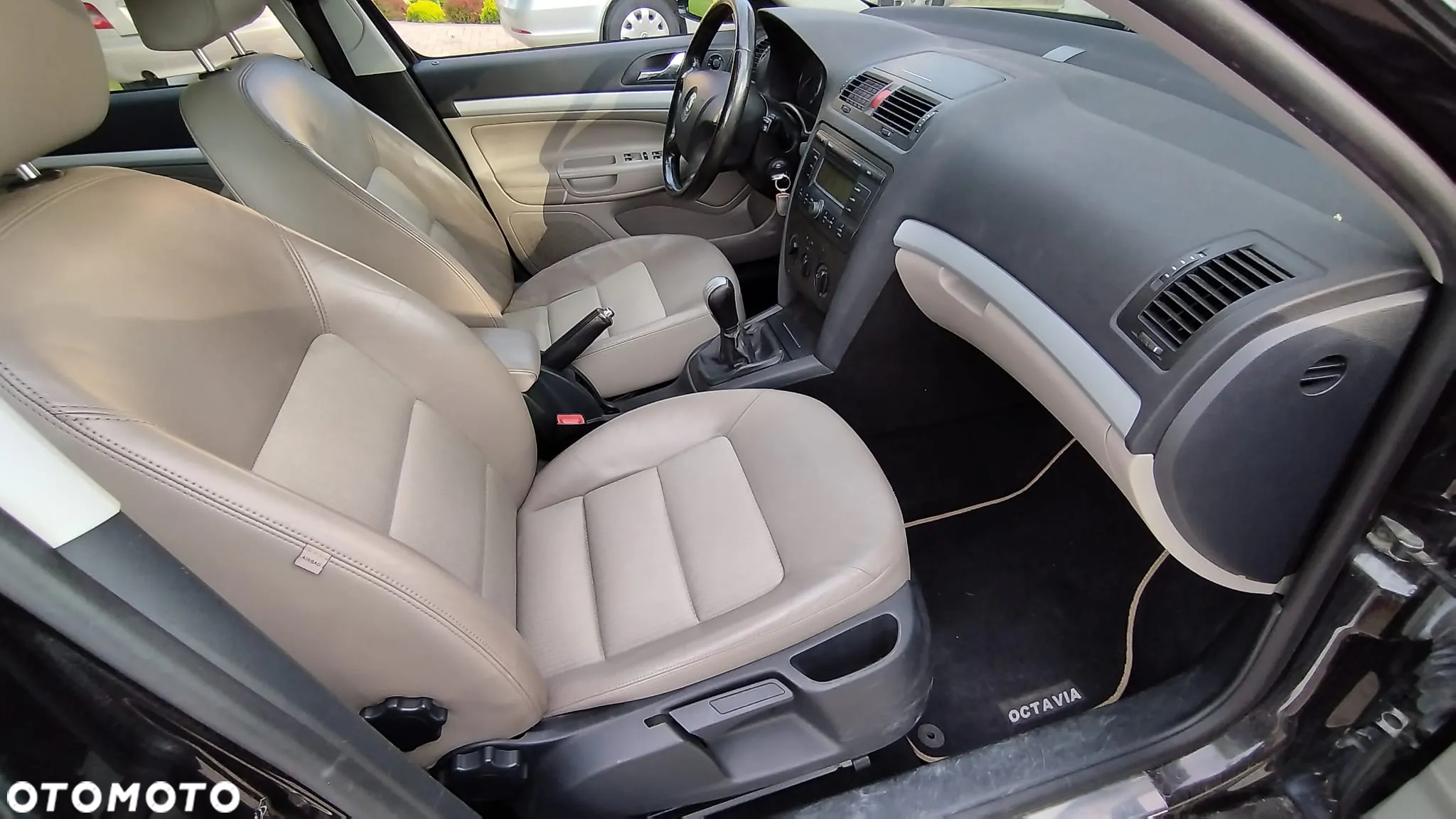 Skoda Octavia 2.0 TDI Ambiente - 14