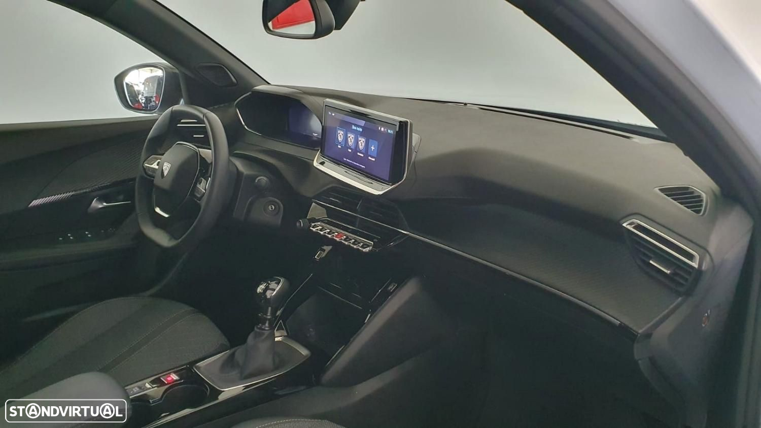 Peugeot 2008 1.2 PureTech Allure - 16