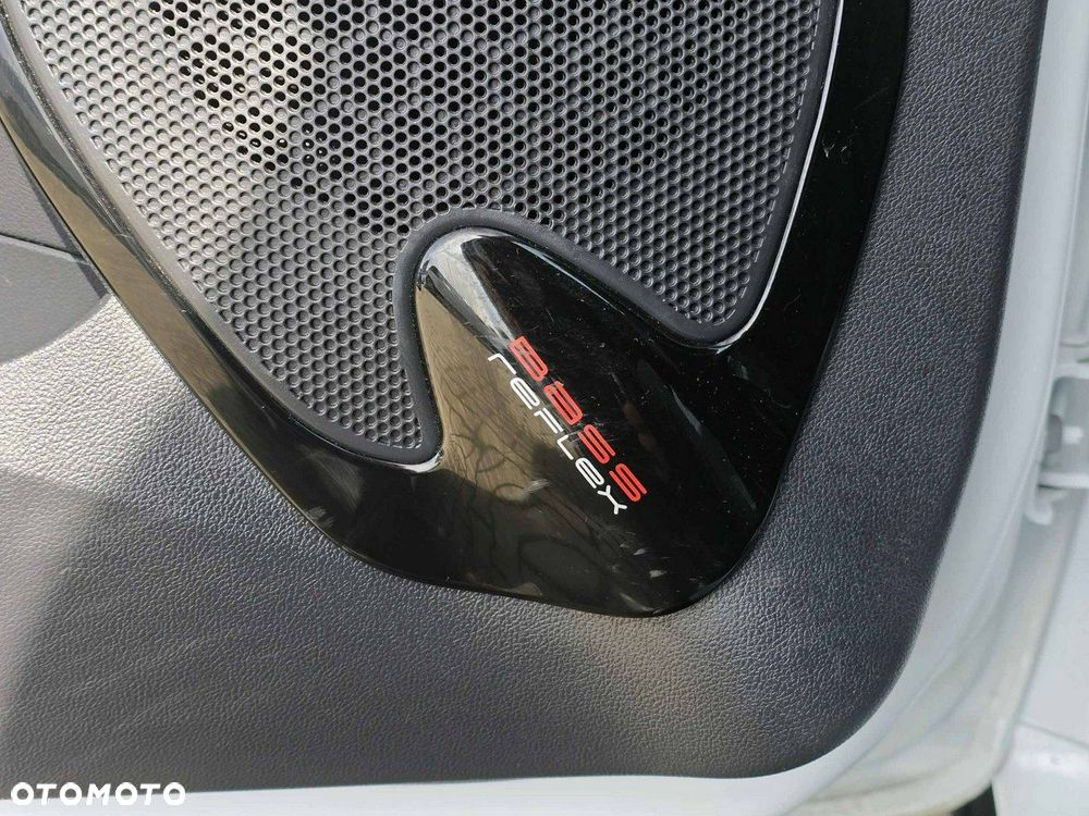 Renault Clio - 11