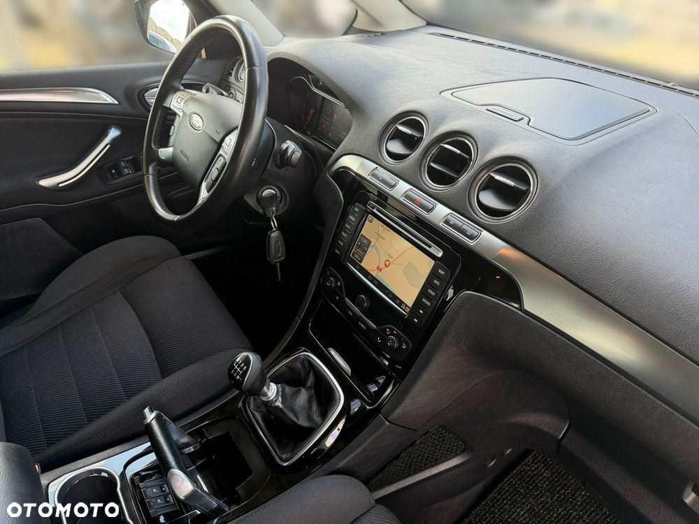 Ford Galaxy - 22