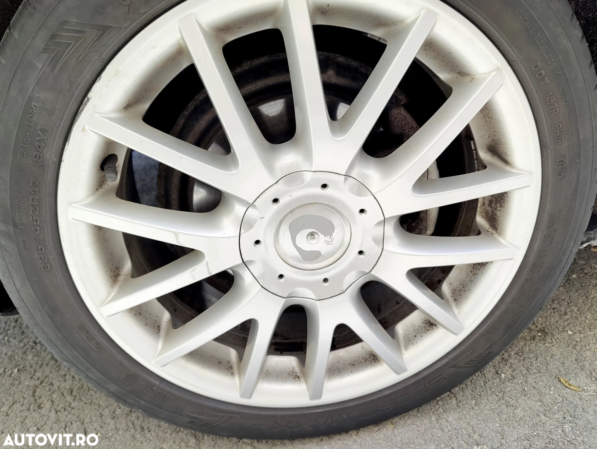Volkswagen Golf Variant 2.0 TDI DPF Highline - 31