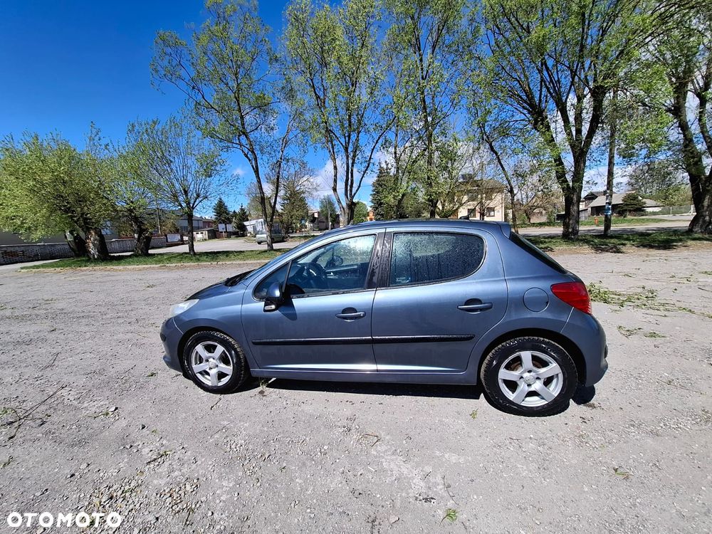 Peugeot 207 1.4 16V Trendy - 1
