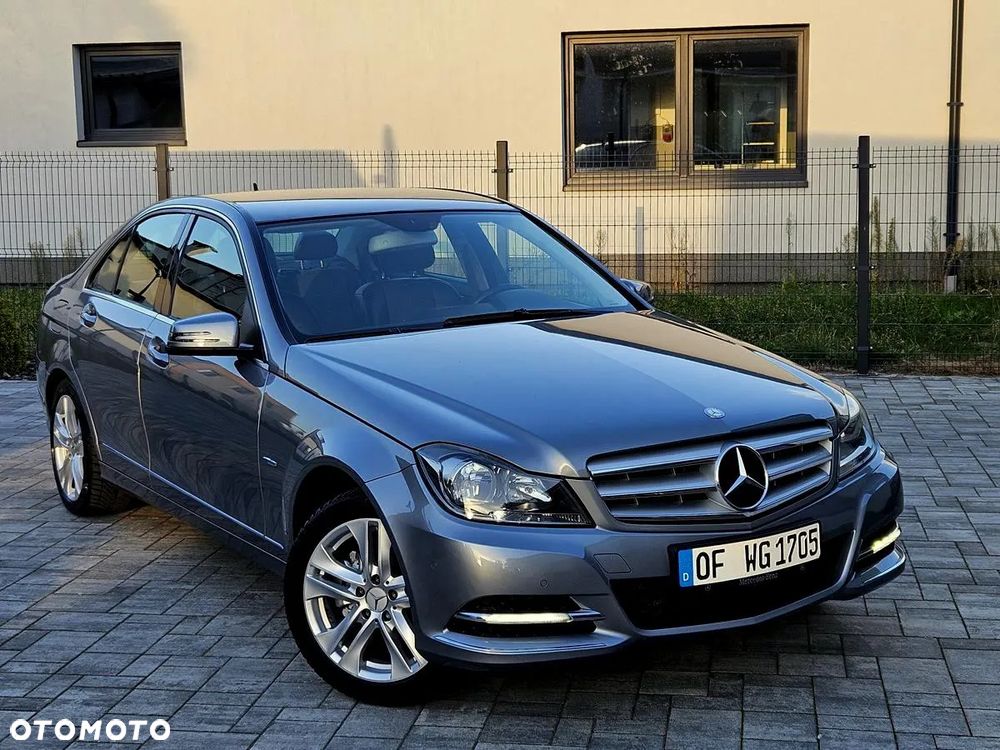 Mercedes-Benz Klasa C 180 BlueEFFICIENCY Avantgarde - 14