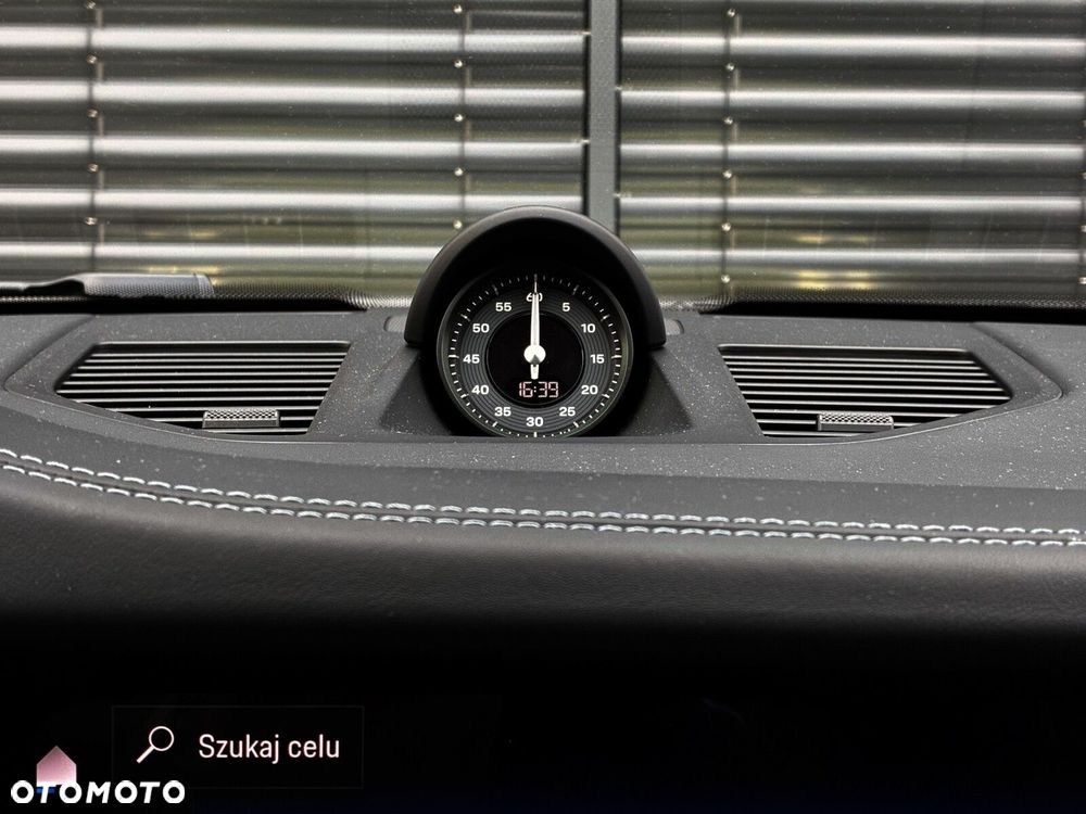 Porsche 911 - 28