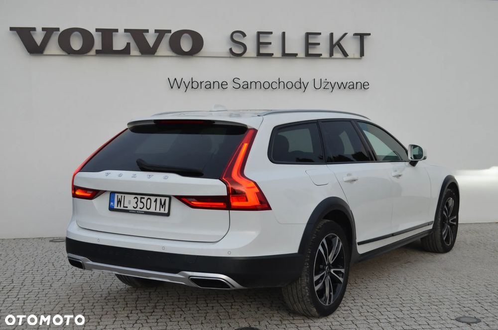 Volvo V90 Cross Country T5 AWD Pro - 6