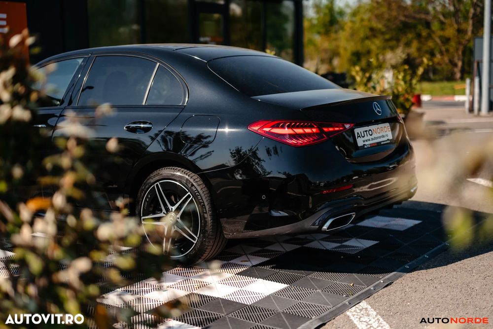 Mercedes-Benz C 300 e 9G-TRONIC AMG Line - 12