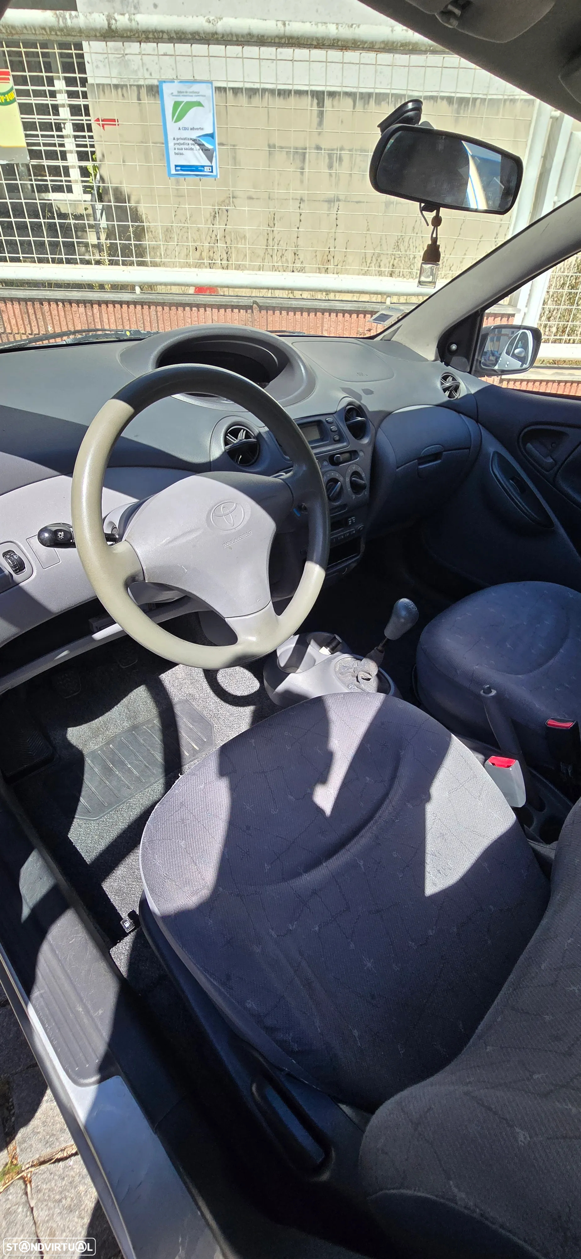 Toyota Yaris 1.0 Terra DA+ABS+CD - 3