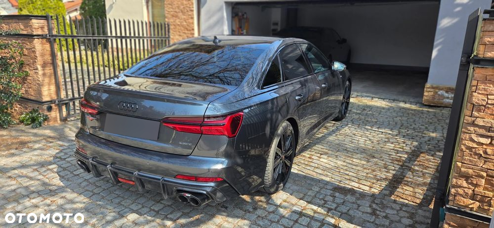 Audi A6 - 6