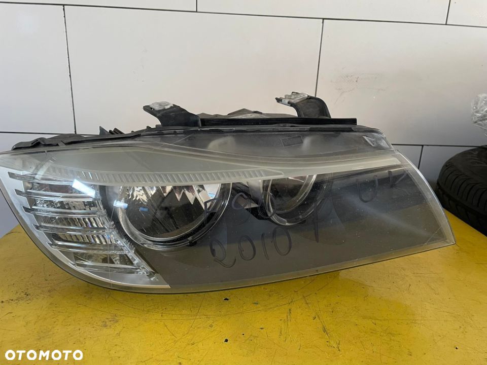 BMW 3 E90 E91 LAMPA PRAWY PRZOD LIFT UK 89318931 - 1