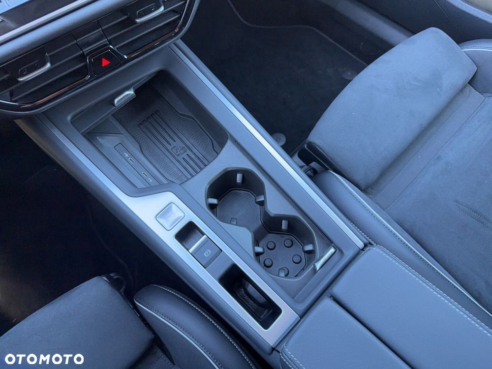 Volkswagen Passat - 20
