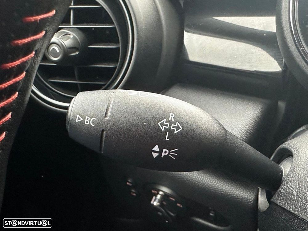 MINI 3 Portas Cooper D - 32