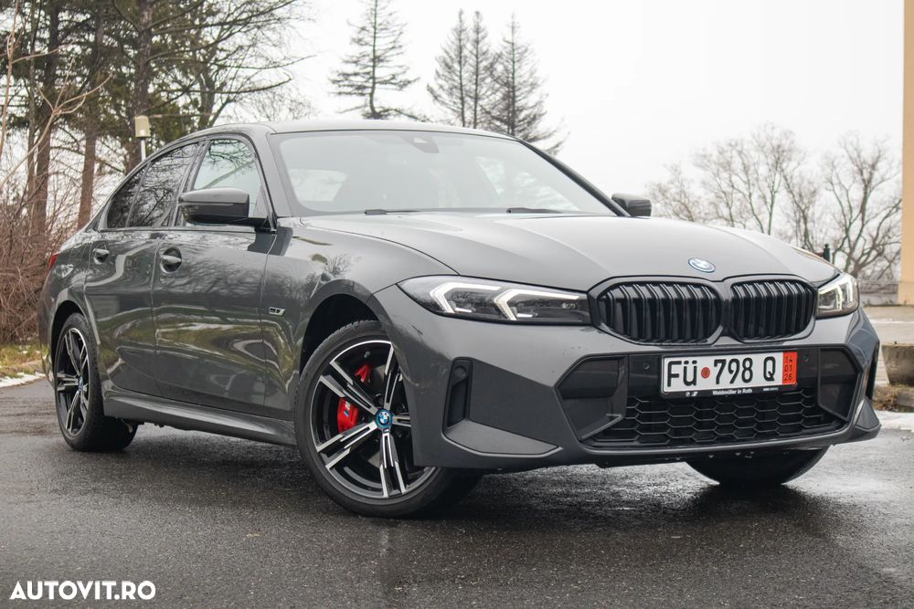BMW Seria 3 330e Aut. M Sport - 23
