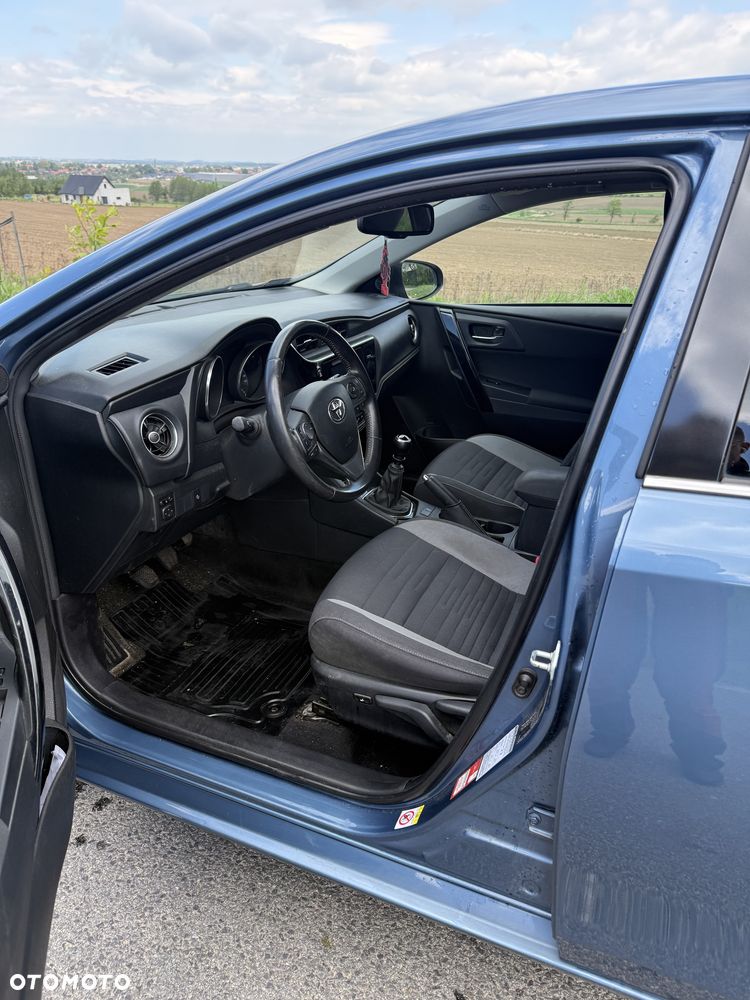 Toyota Auris - 7