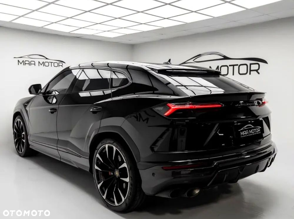 Lamborghini Urus - 23