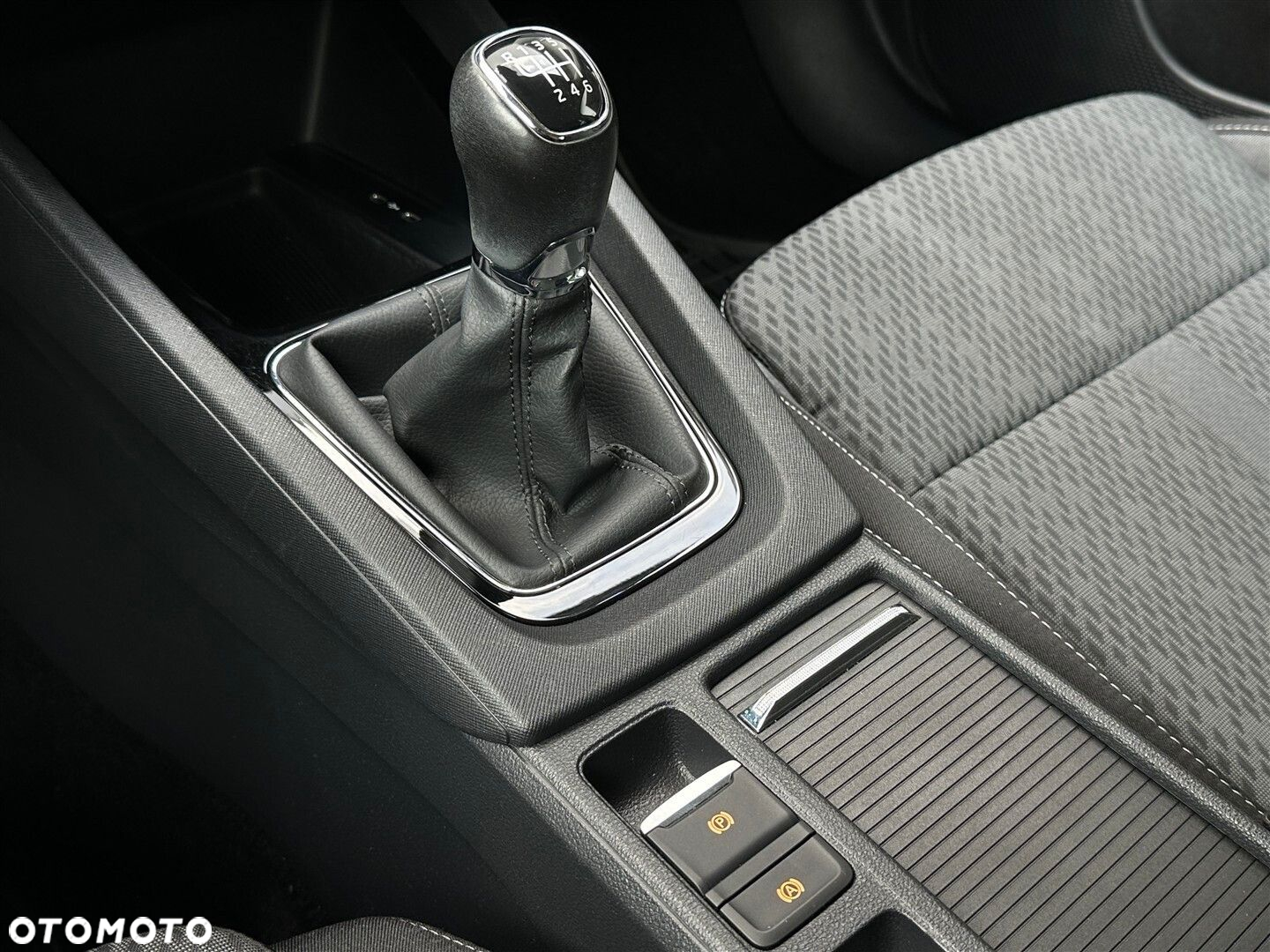 Skoda Octavia 1.5 TSI ACT Style DSG - 21
