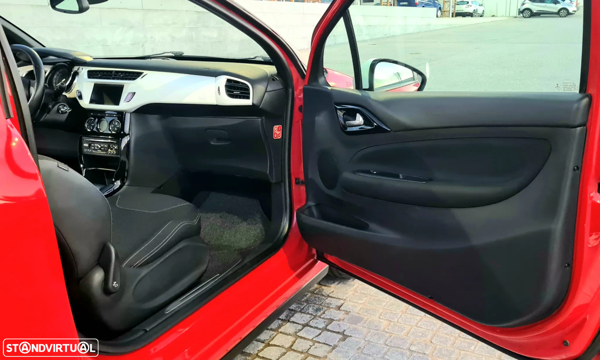 Citroën DS3 1.6 e-HDi So Chic - 7