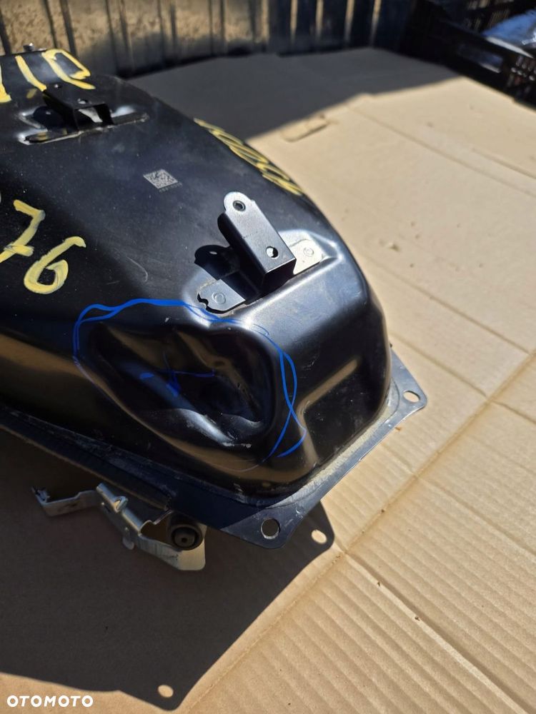 zbiornik paliwa yamaha mt07 07 24- 3300km - 2
