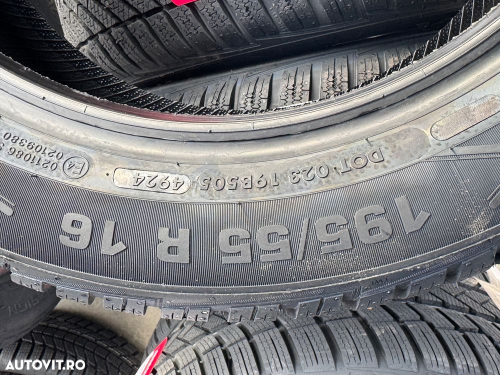 Vând 4 anvelope 195/55/16 vredestein de iarnă noi - 4