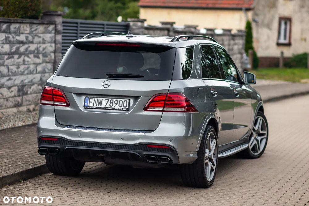 Mercedes-Benz GLE - 14