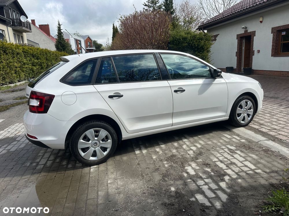 Skoda RAPID 1.4 TDI DPF Edition - 4