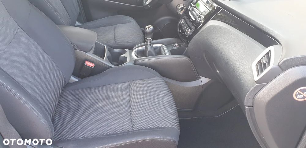 Nissan Qashqai 1.5 dCi DPF 360 - 21