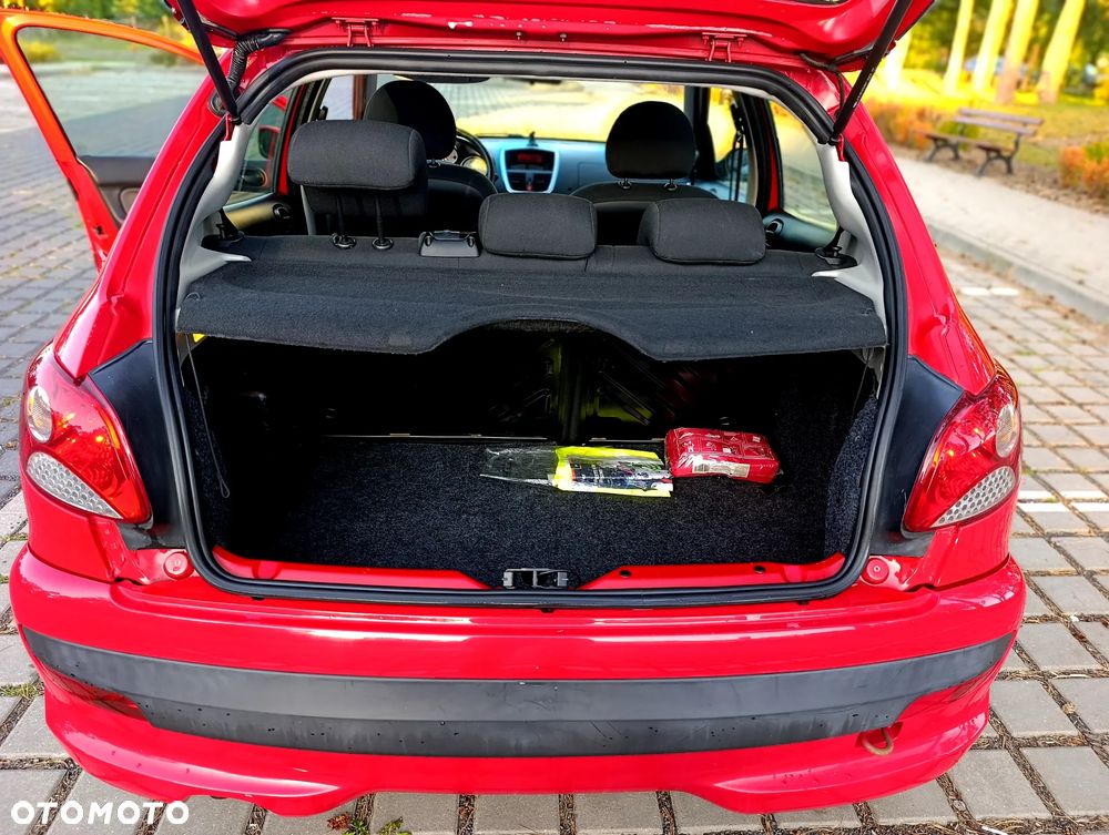 Peugeot 206 plus 75 - 32