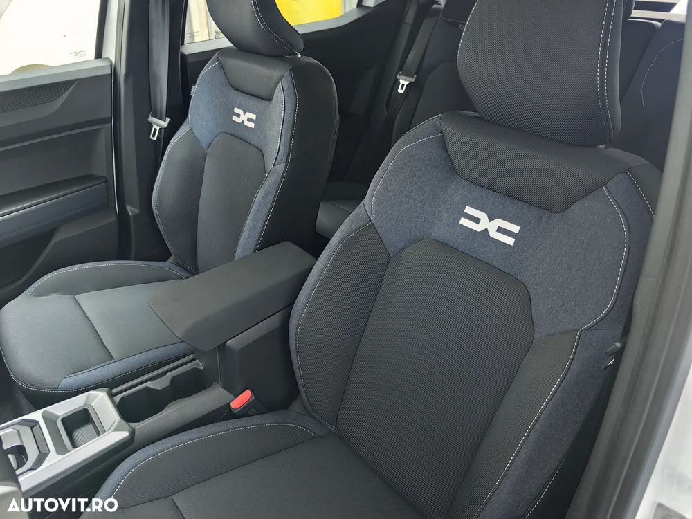 Dacia Duster HEV 140 Journey - 11