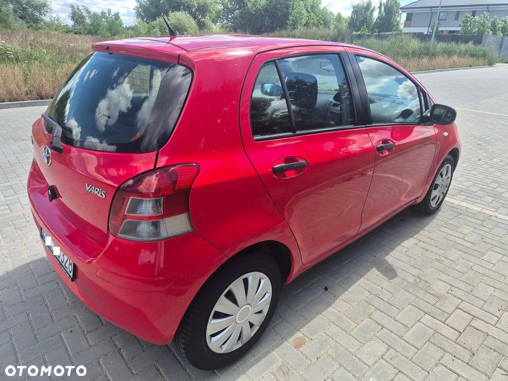 Toyota Yaris - 5