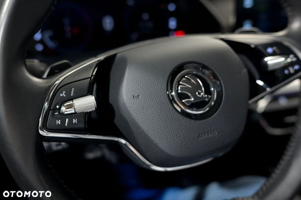 Skoda Octavia 2.0 TDI Style DSG - 25