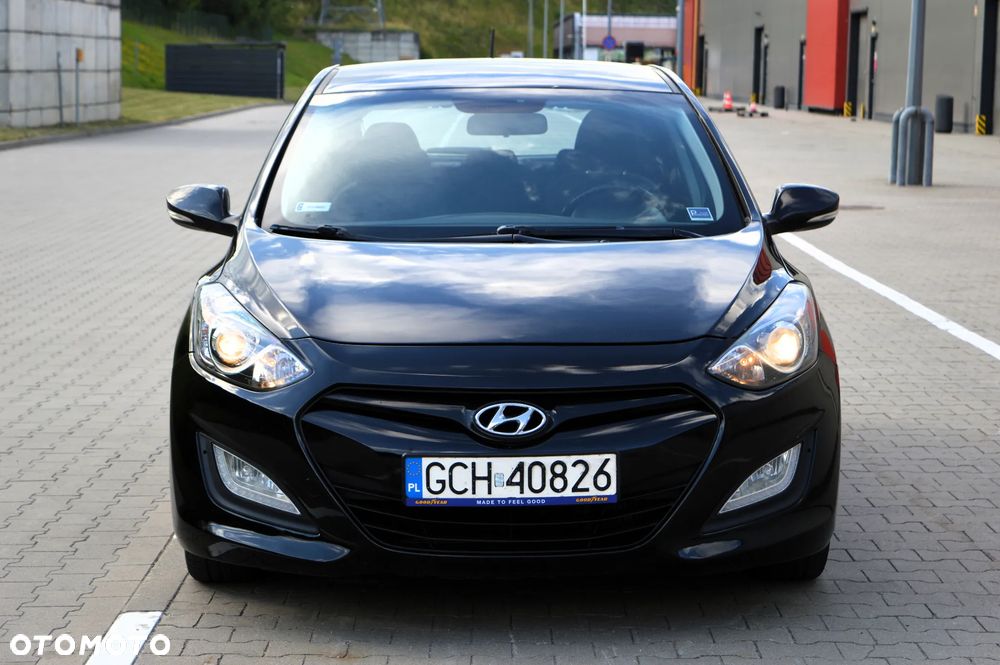Hyundai i30 blue 1.6 CRDi YES Gold - 36