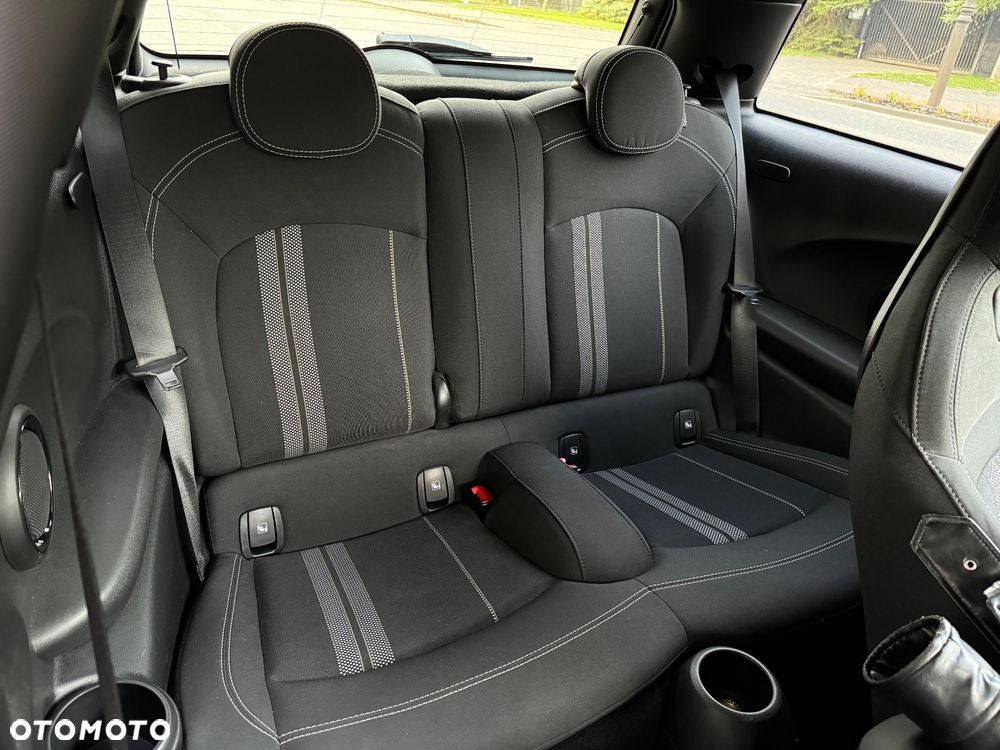 MINI Cooper John Works Trim - 27