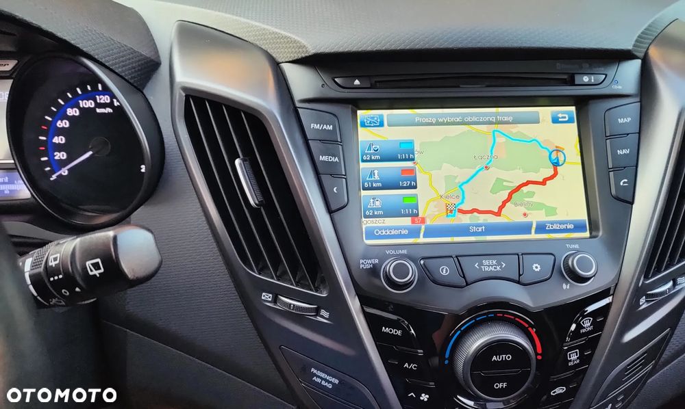 Hyundai Veloster - 26